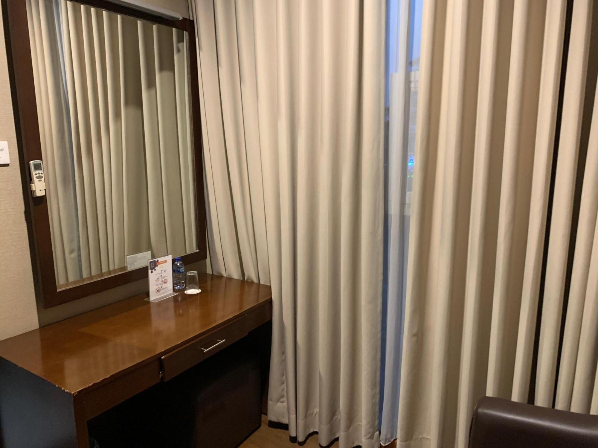 Enhaii Hotel Bandung Extérieur photo