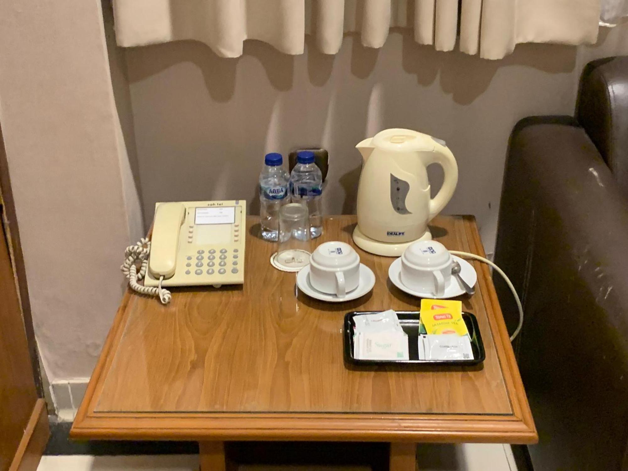 Enhaii Hotel Bandung Extérieur photo