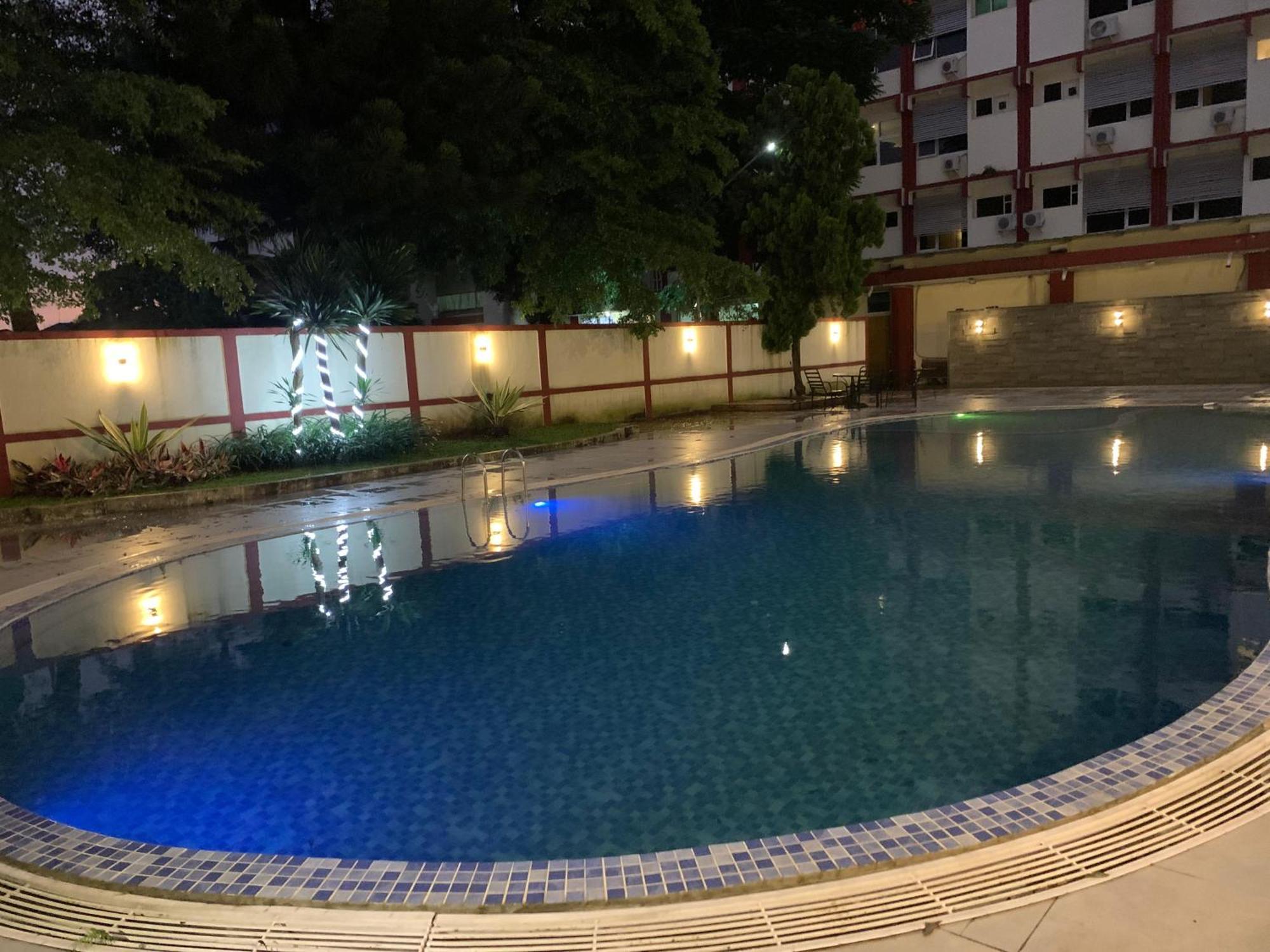 Enhaii Hotel Bandung Extérieur photo