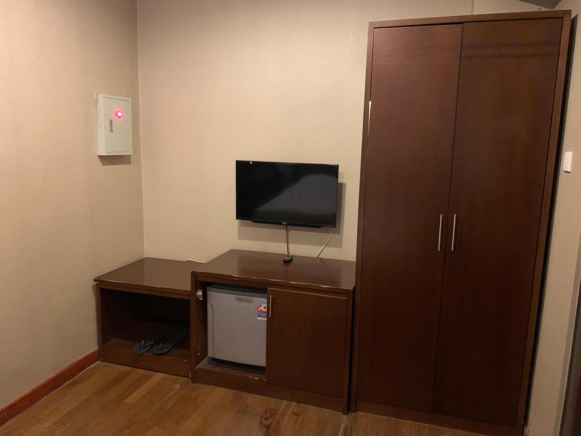 Enhaii Hotel Bandung Extérieur photo